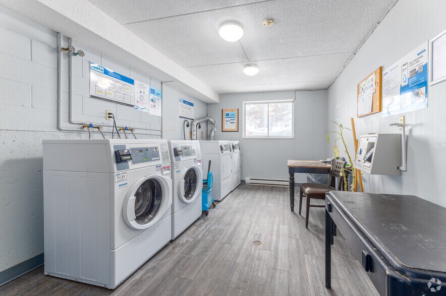 More Photos Of 112 Breckenridge Dr, Kitchener Apartments For Sale