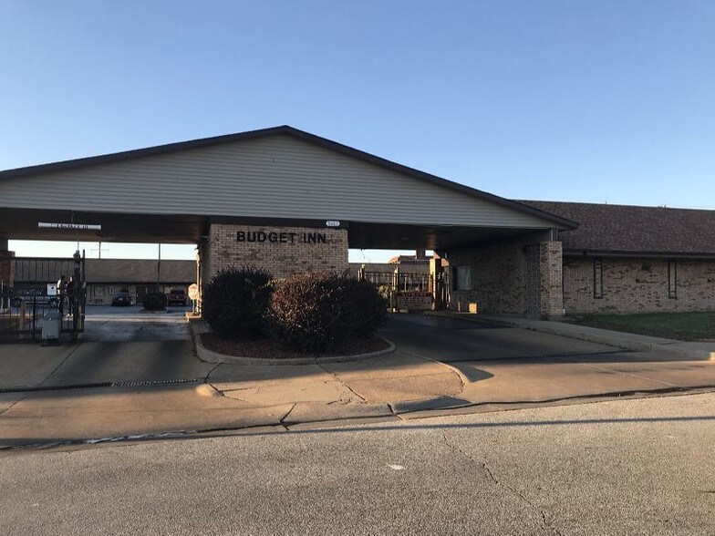 More Photos Of 3607 Hamilton Ave, Saint Louis Hotel For Sale