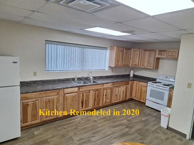 More Photos Of 1170 US Highway 45, Henderson Light Manufacturing For Lease