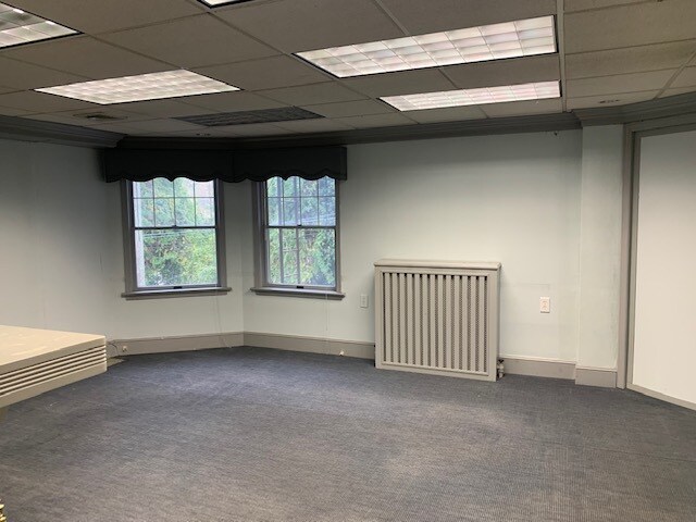 More Photos Of 250 Washington St, Toms River Loft Creative Space For Lease