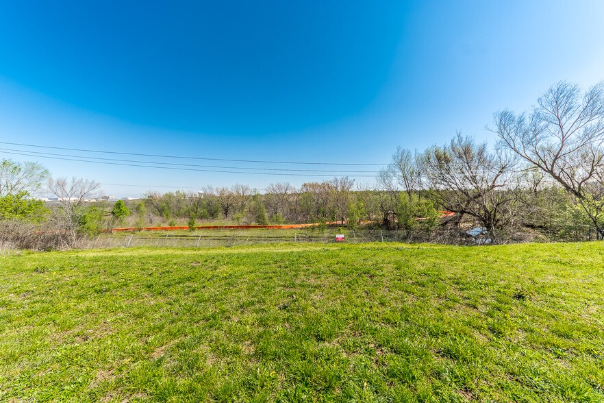 More Photos Of 2901 N Skyway Cir, Irving Land For Sale