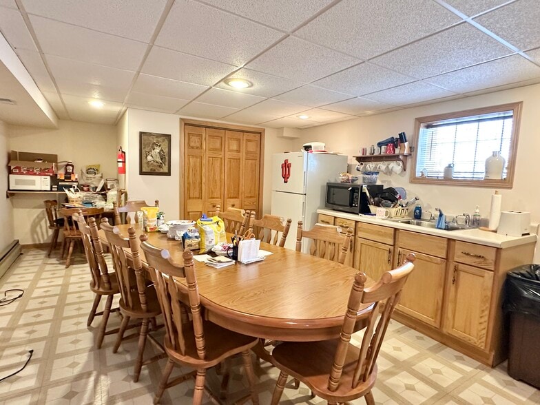 More Photos Of 506-510 Ridge Rd, Munster Office For Lease