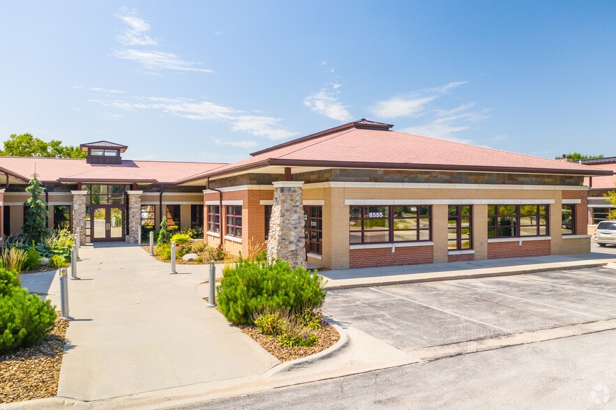Primary Photo Of 8555 Executive Woods Dr, Lincoln Office For Lease