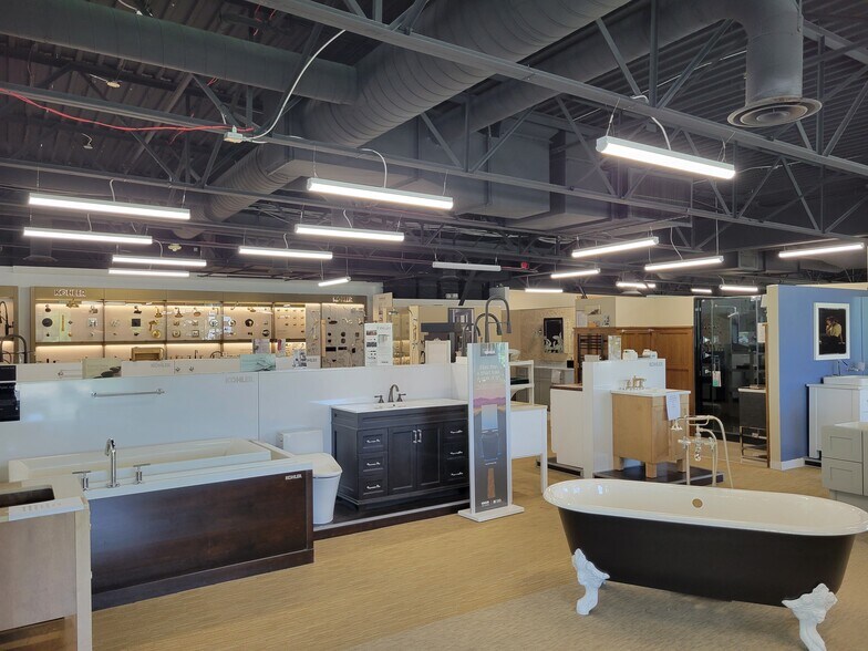 More Photos Of 1641 E Marlton Pike, Cherry Hill Showroom For Lease