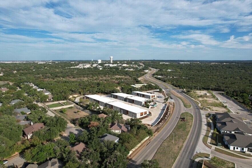 More Photos Of 12800 Anderson Mill Rd, Cedar Park Light Manufacturing For Lease