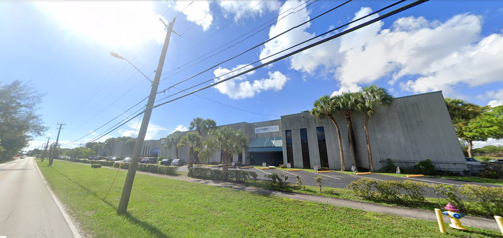 Primary Photo Of 1111 Old Griffin Rd, Dania Beach Distribution For Lease