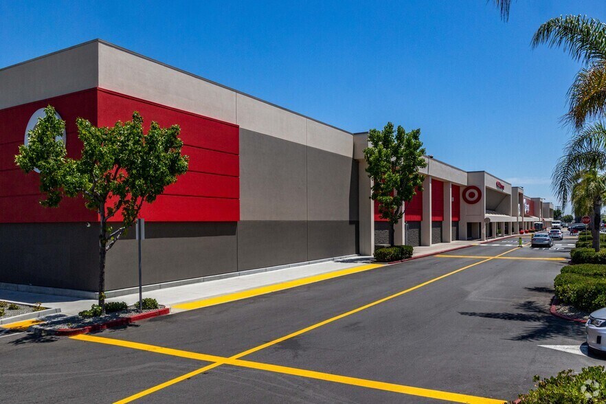 More Photos Of 12100 Harbor Blvd, Garden Grove Unknown For Lease