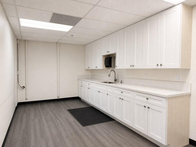 More Photos Of 6909 E Washington Blvd, Montebello Warehouse For Lease