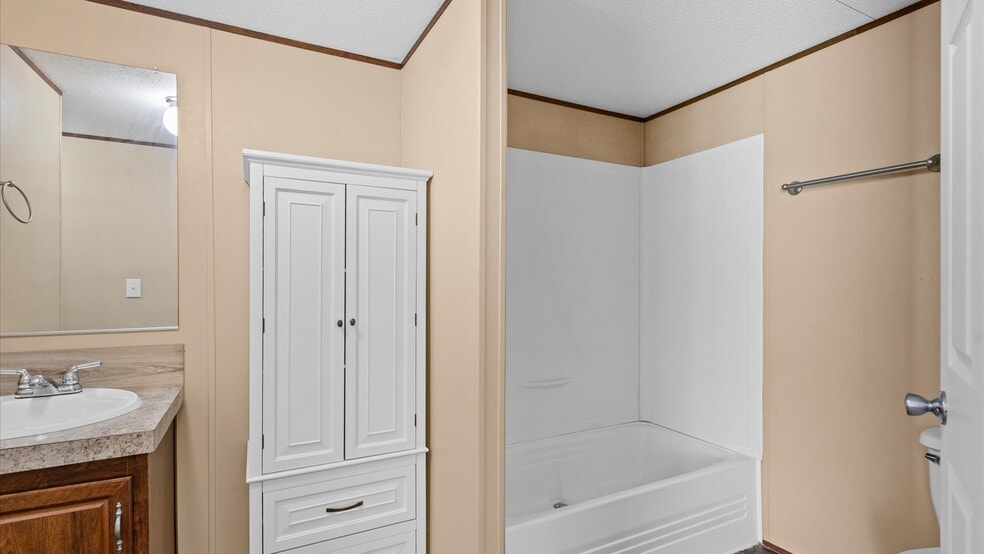 More Photos Of 1911 Wald Rd, New Braunfels Manufactured Housing Mobile Home Park For Sale