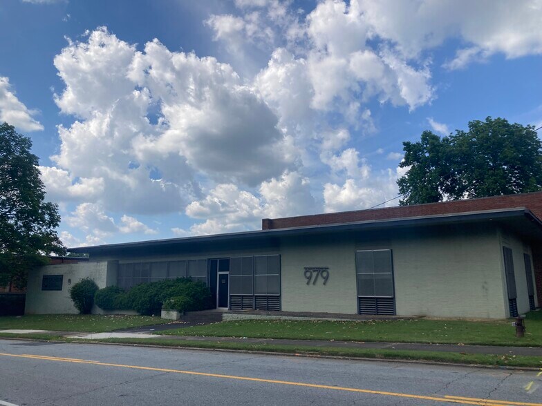 Primary Photo Of 979 Donnelly Ave SW, Atlanta Warehouse For Sale