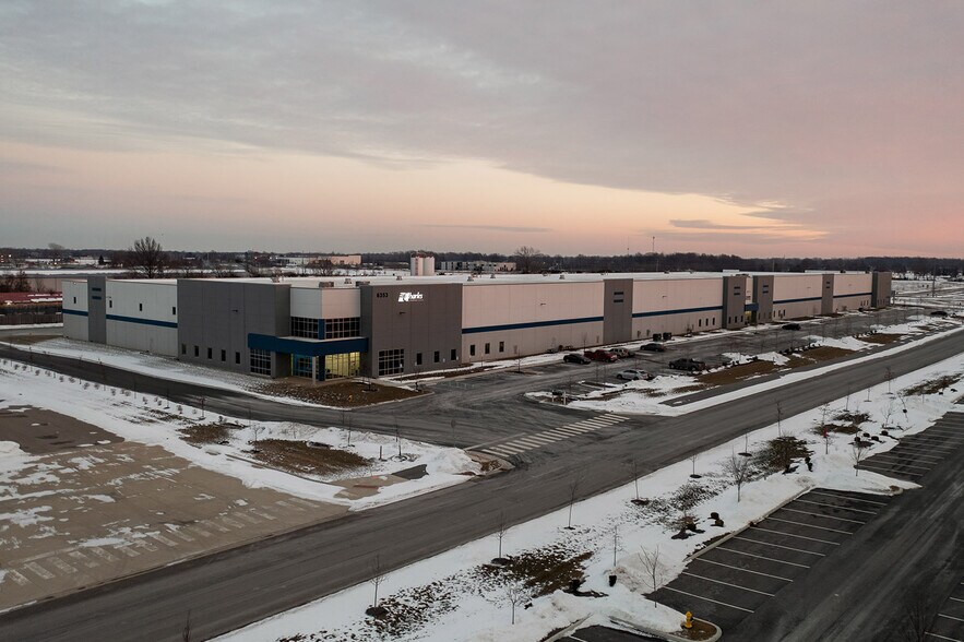 More Photos Of 6353 Commerce Dr, Lebanon Distribution For Sale