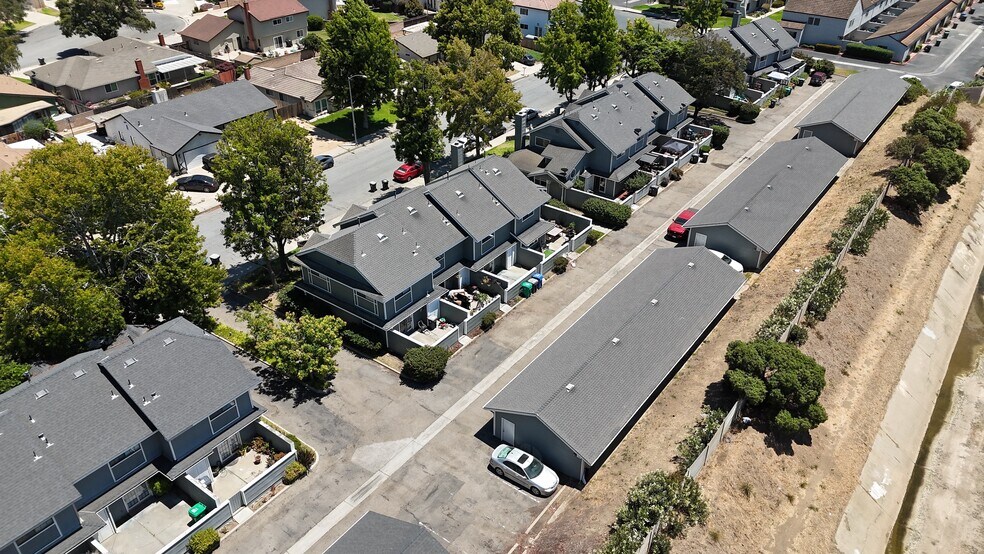 More Photos Of 417 Tiffany Dr, Santa Maria Apartments For Sale