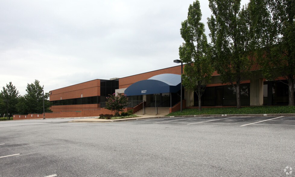 More Photos Of 8003-8039 Laurel Lakes Ct, Laurel Light Distribution For Lease