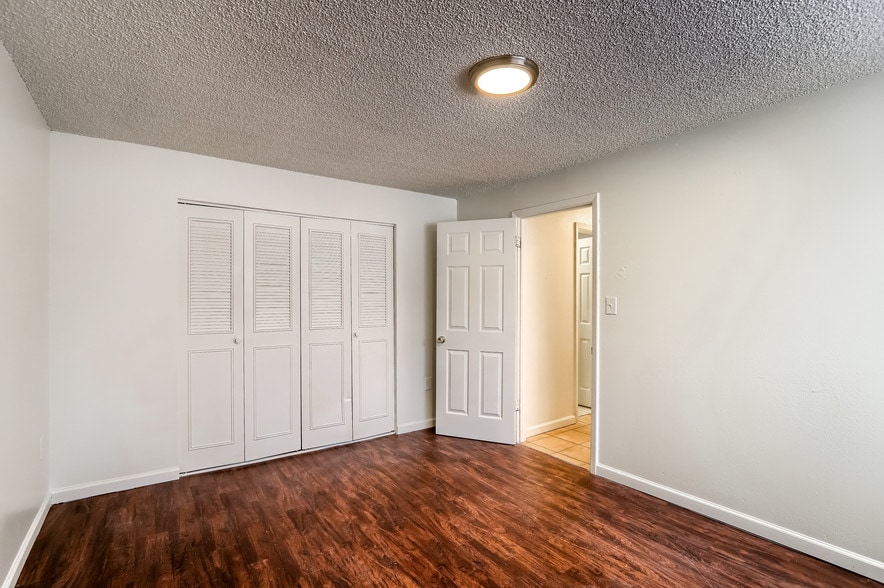 More Photos Of 1610 Boston St, Aurora Apartments For Sale
