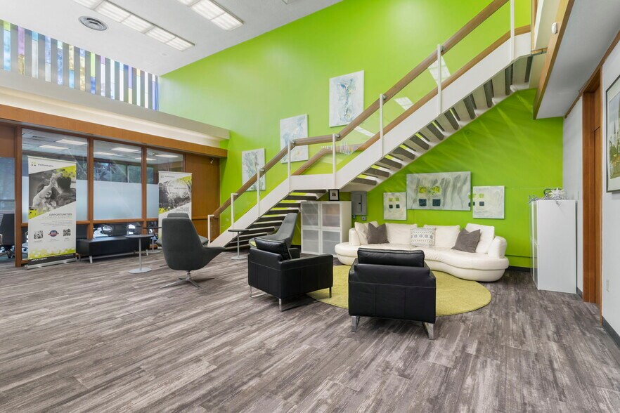 More Photos Of , Baton Rouge Office For Sale