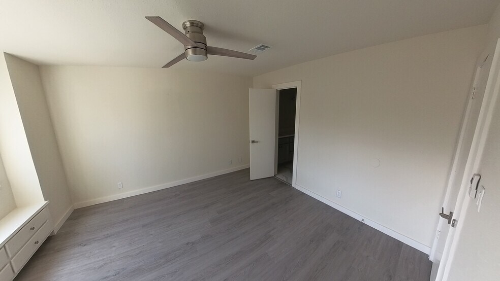 More Photos Of 12455 Melville Dr, Montgomery Apartments For Sale