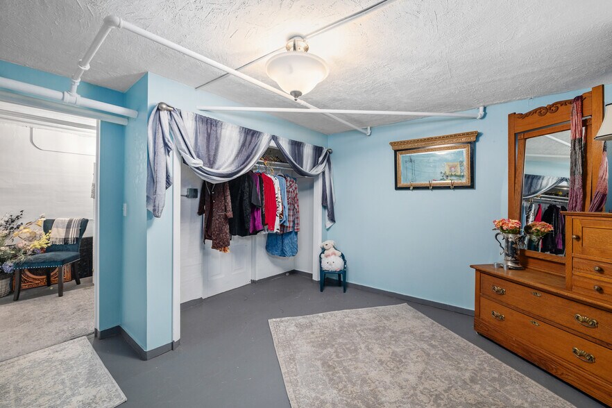 More Photos Of 720 E Lincolnway, Cheyenne Office Residential For Sale