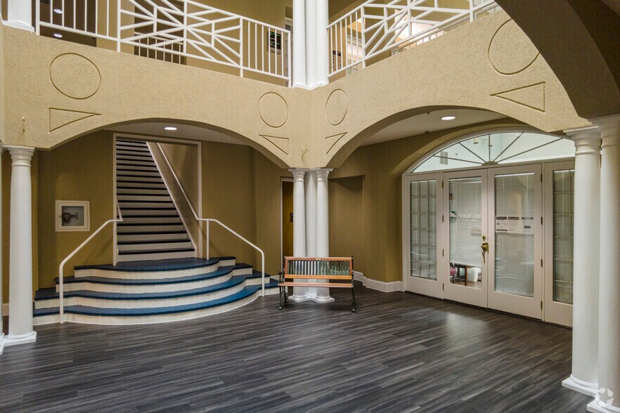 More Photos Of 12070 Old Line Ctr, Waldorf Medical For Lease