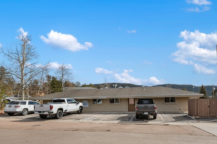 More Photos Of 350 N Pine St, Woodland Park Medical For Sale