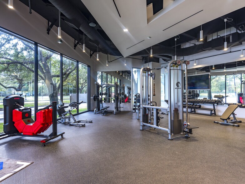 More Photos Of 757 N Eldridge Pky, Houston Office For Lease