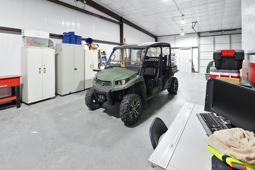 More Photos Of 4459 Roans Chapel Rd, College Station Service For Sale