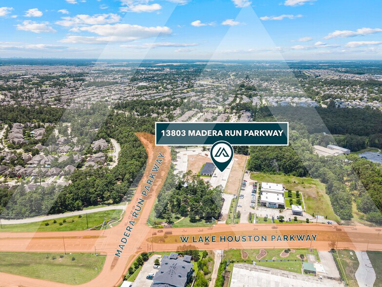 More Photos Of 13803 Madera Run, Humble Office For Sale