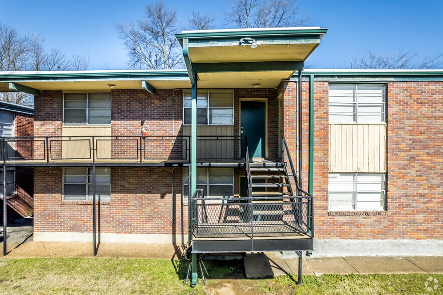 More Photos Of 2227 Airways Blvd, Memphis Apartments For Sale