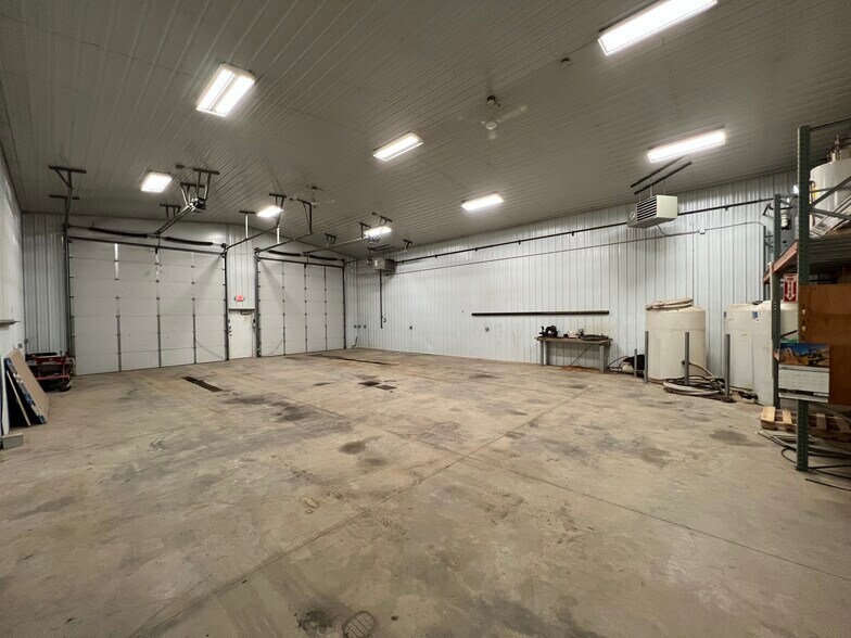 More Photos Of 6035 138th Ave NW, Williston Industrial For Lease