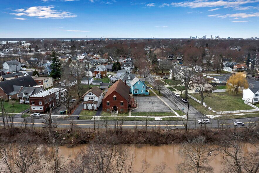 More Photos Of 646 Cayuga Dr, Niagara Falls Religious Facility For Sale