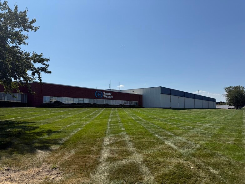 Primary Photo Of 1601 Blair's Ferry Rd NE, Cedar Rapids Manufacturing For Lease