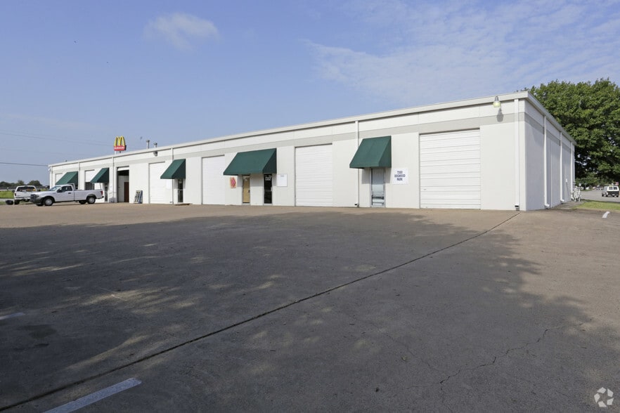 More Photos Of 7436 Tower St, Fort Worth Manufacturing For Sale