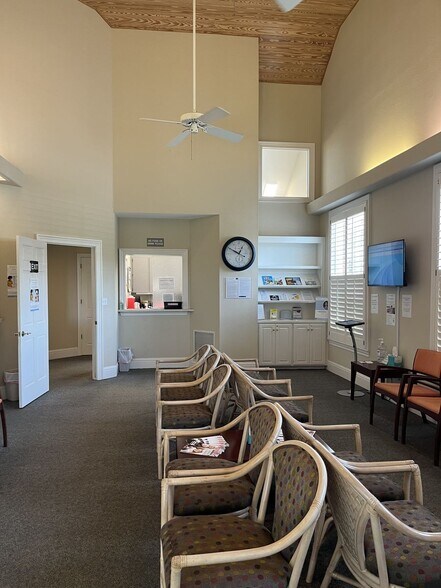 More Photos Of 3298 Summit, Pensacola Medical For Sale