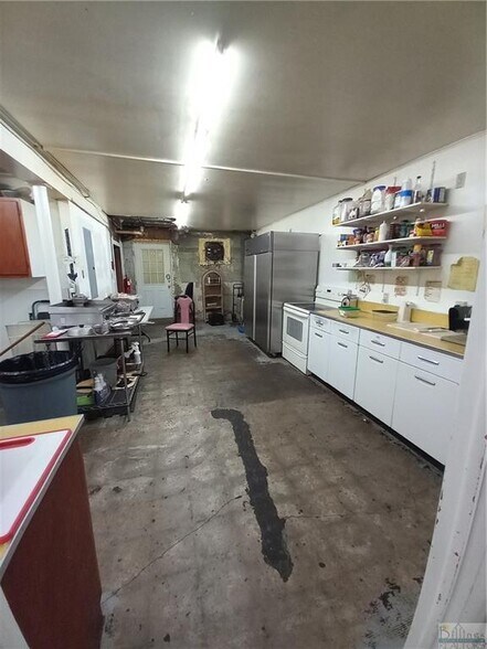 More Photos Of 114 Main St, Roundup Casino For Sale