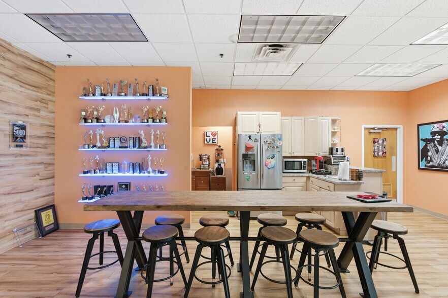 More Photos Of 255 Great Valley Pky, Malvern Office For Lease