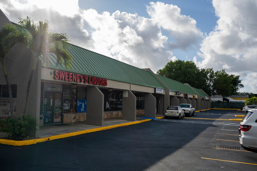 More Photos Of 4850-4860 S State Road 7, Hollywood Unknown For Lease