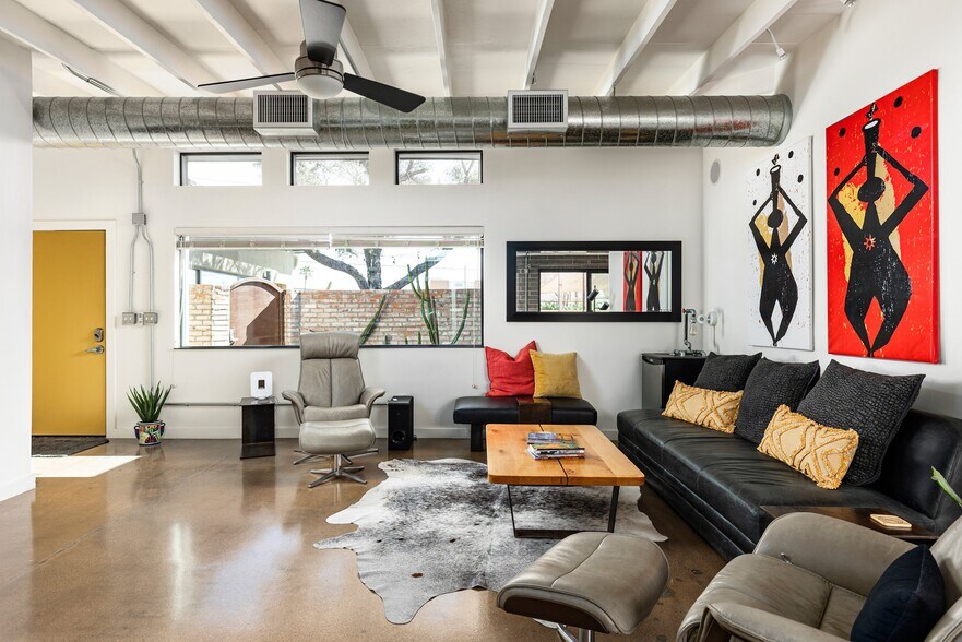 More Photos Of 19848 N Cave Creek Rd, Phoenix Office For Sale