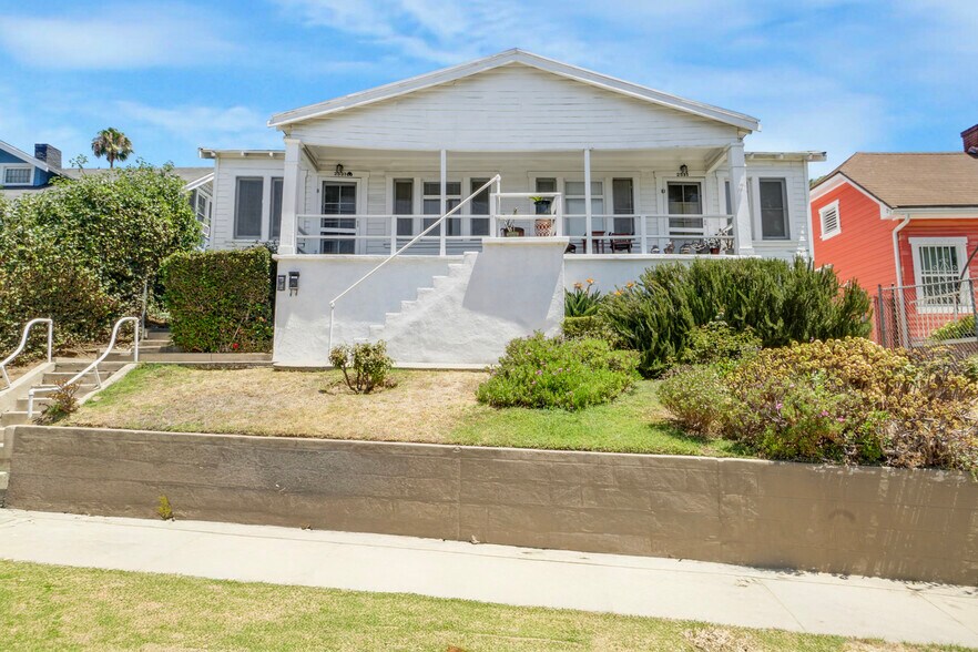 More Photos Of 2531 Elsinore St, Los Angeles Apartments For Sale