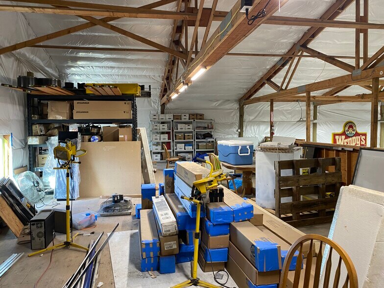 More Photos Of 1400 SE Township Rd, Canby Light Distribution For Lease