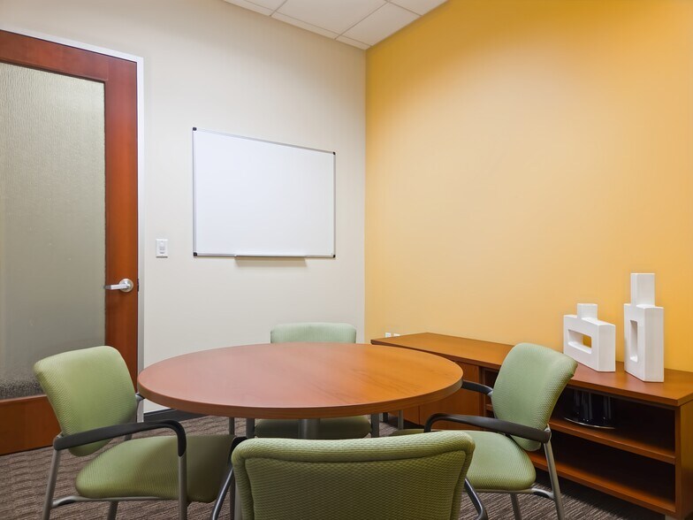 More Photos Of 1320 Main St, Columbia Coworking Space