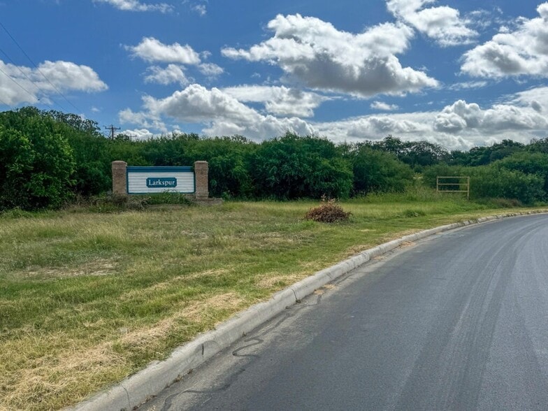 More Photos Of 5501 Larkdale Dr, San Antonio Land For Sale