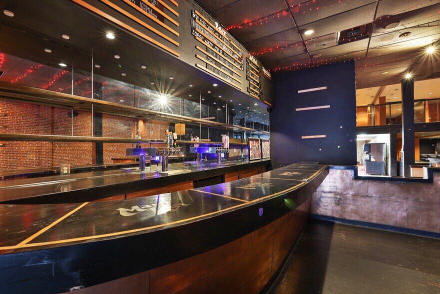 More Photos Of 374 S 1st St, San Jose Storefront For Sale