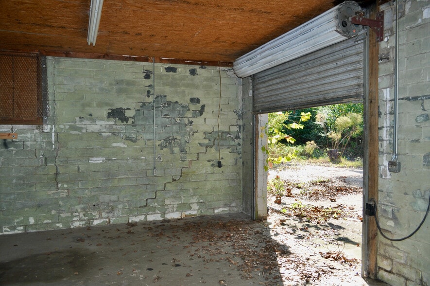 More Photos Of 31 McKinney St, Beech Island Warehouse For Sale