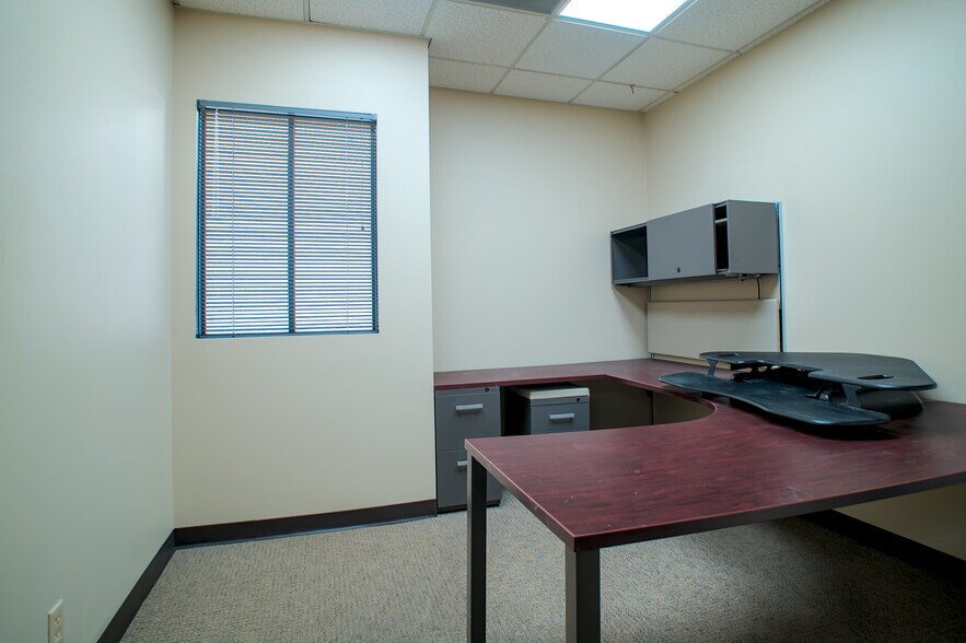 More Photos Of 1611 E 4th St, Santa Ana Loft Creative Space For Lease