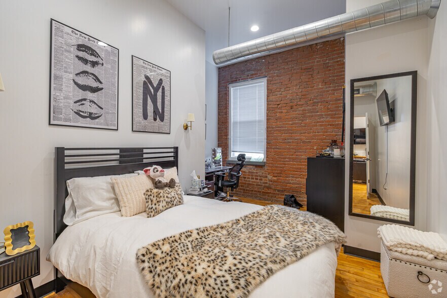 More Photos Of 123 Court St, Binghamton Apartments For Sale