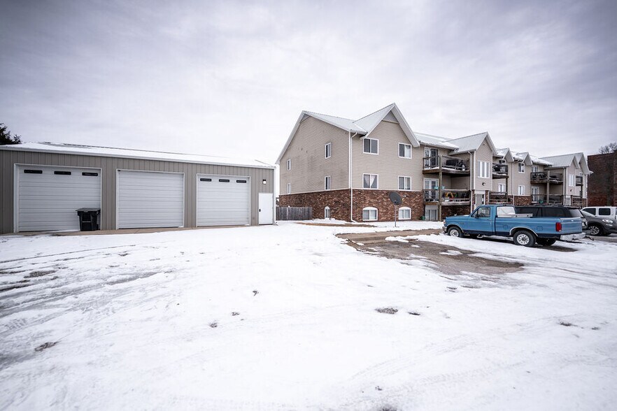 More Photos Of 300 E Windsor, Arkansas City Apartments For Sale