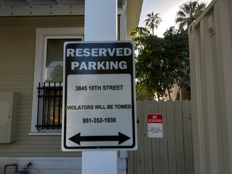 More Photos Of 3845 10th St, Riverside Office For Lease