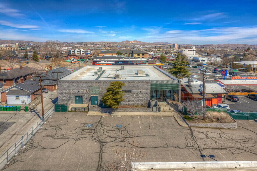 More Photos Of 634 Ryland St, Reno Office For Sale