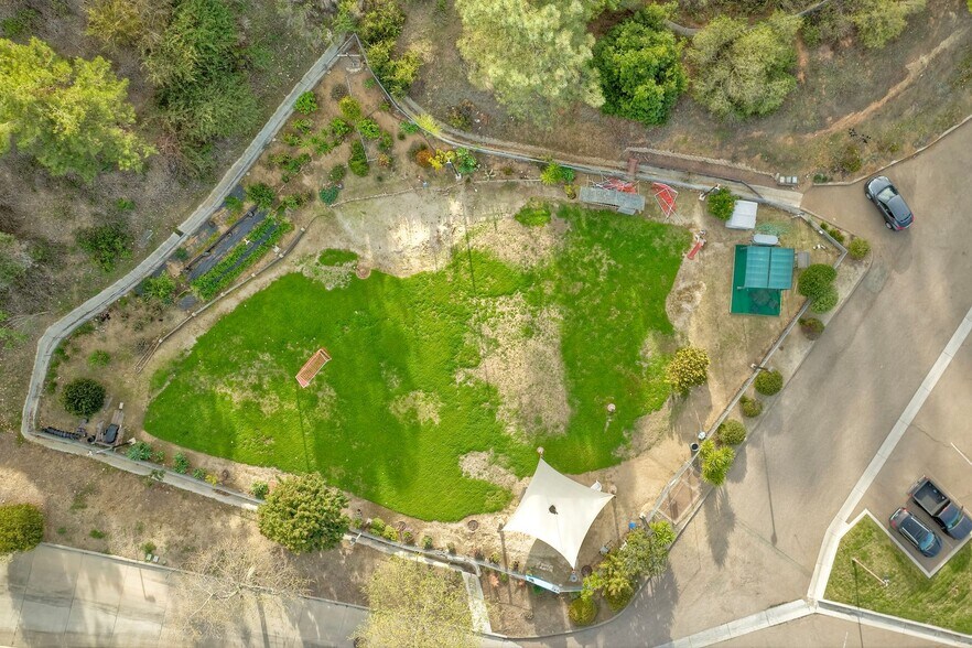 More Photos Of 855 Barham Dr, San Marcos Religious Facility For Lease