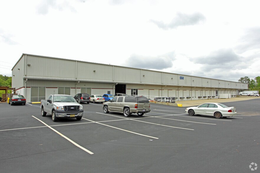 More Photos Of 240 Lyon Ln, Birmingham Unknown For Lease