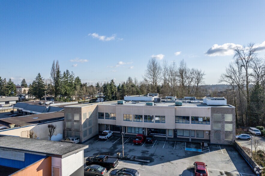 More Photos Of 22722 Lougheed Hwy, Maple Ridge Office Residential For Sale